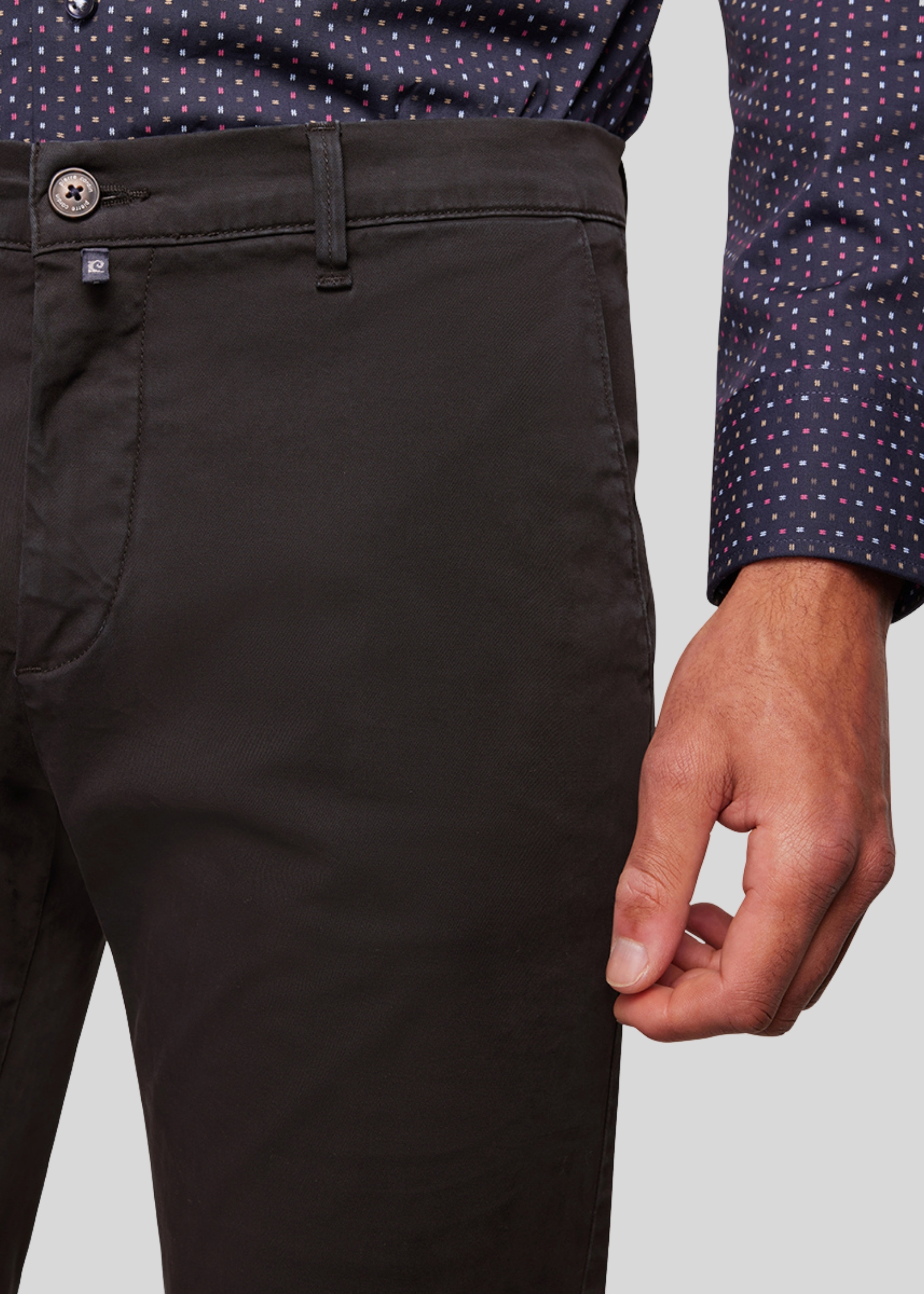 Chino Tapered Fit, Schwarz Detailansicht 2