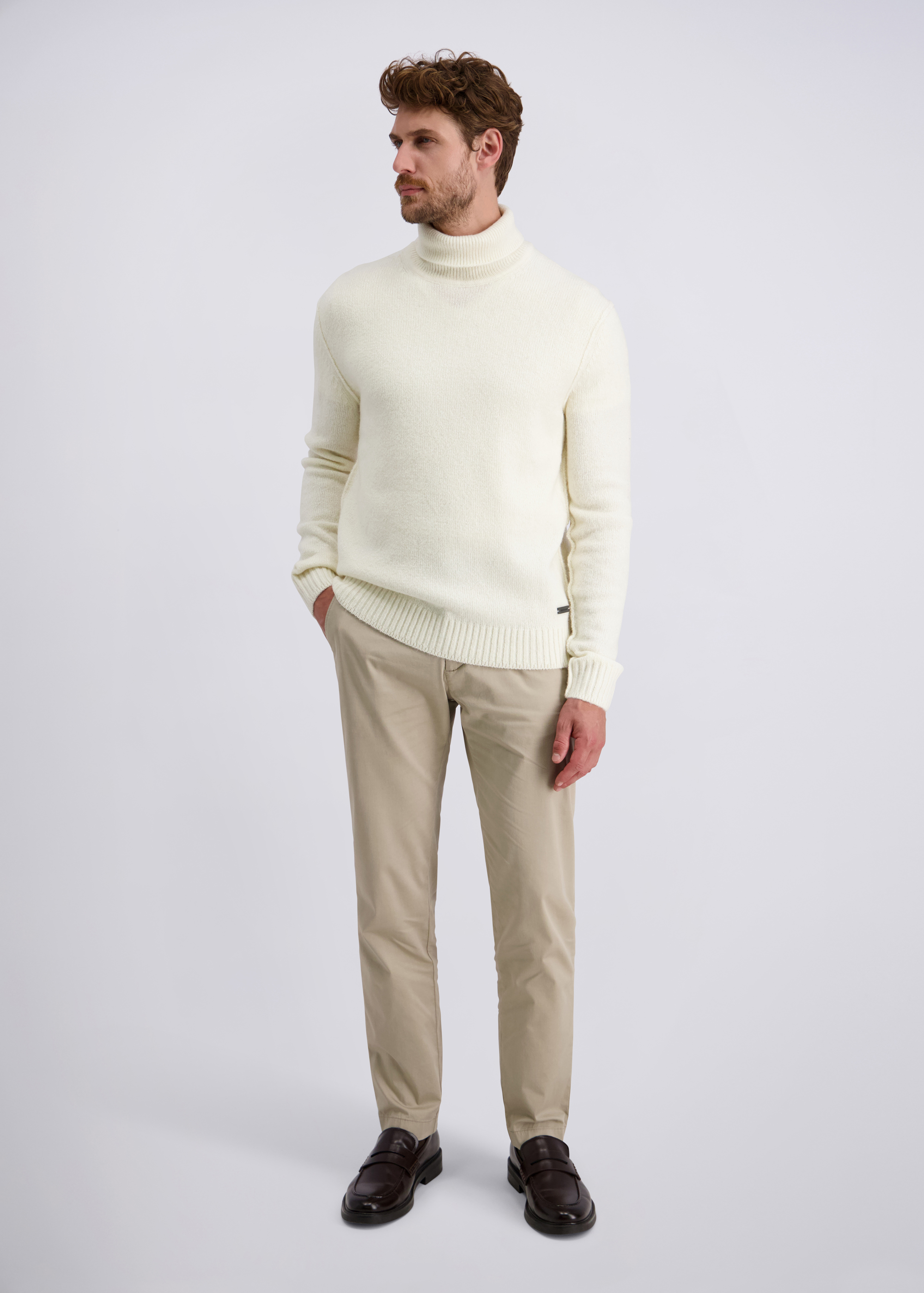 Elegante Chino Tapered Fit, Vintage Khaki Rückansicht