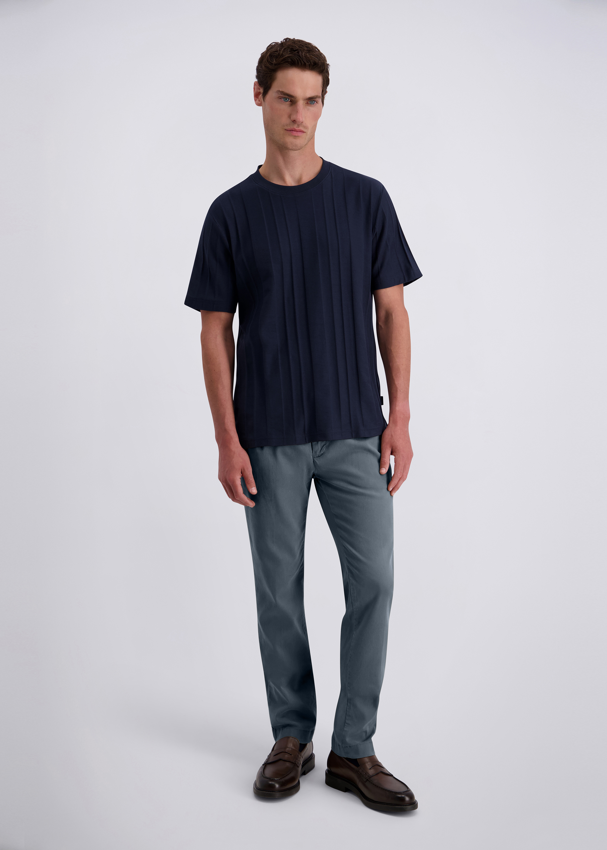 Chino im Tapered Fit, Salute Rückansicht