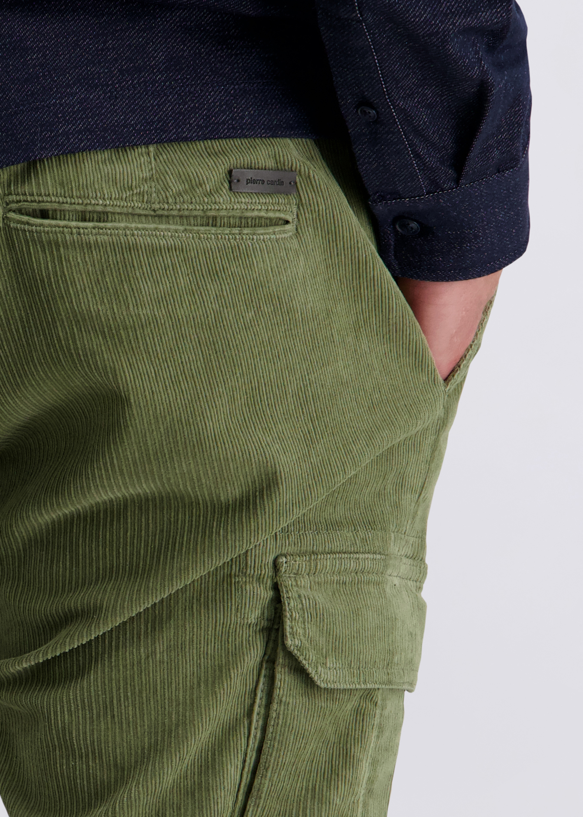 Cean Cord-Cargohose mit modernen Details, Dusty Olive Detailansicht 2