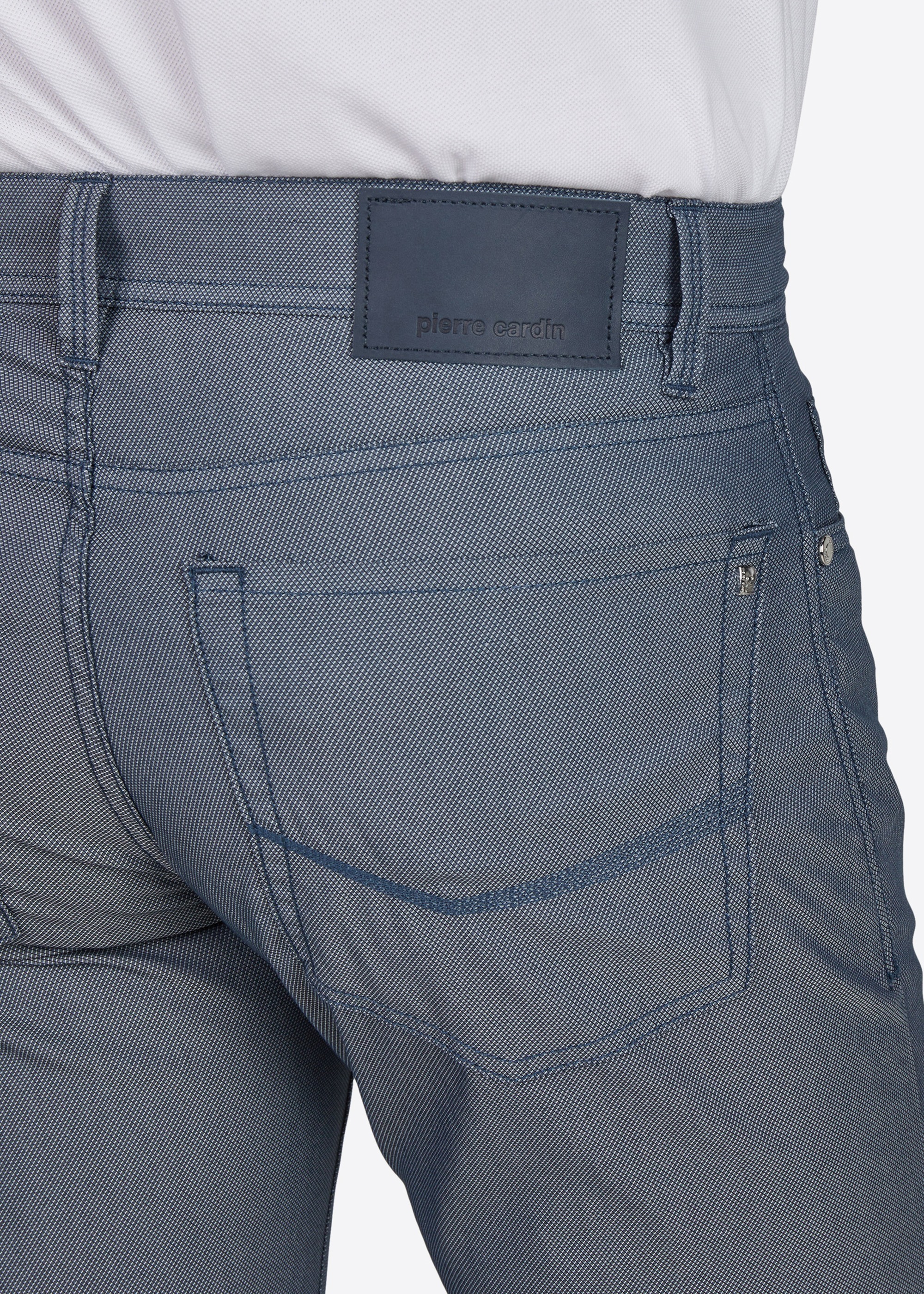 Hose Lyon mit Dornschlaufe für die Gürtelschnalle, Salute Detailansicht 2