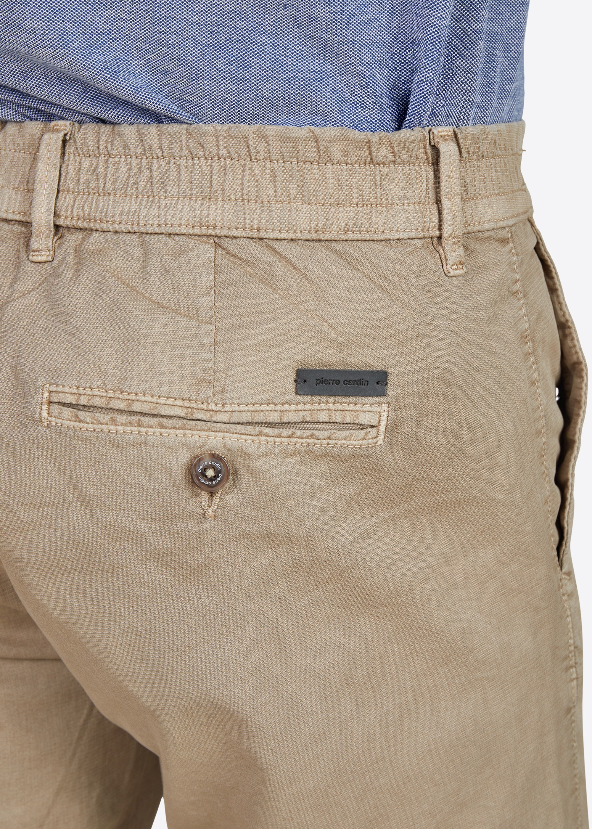 Bermuda Strassbourg mit Dornschlaufe für die Gürtelschnalle, Twill Detailansicht 2