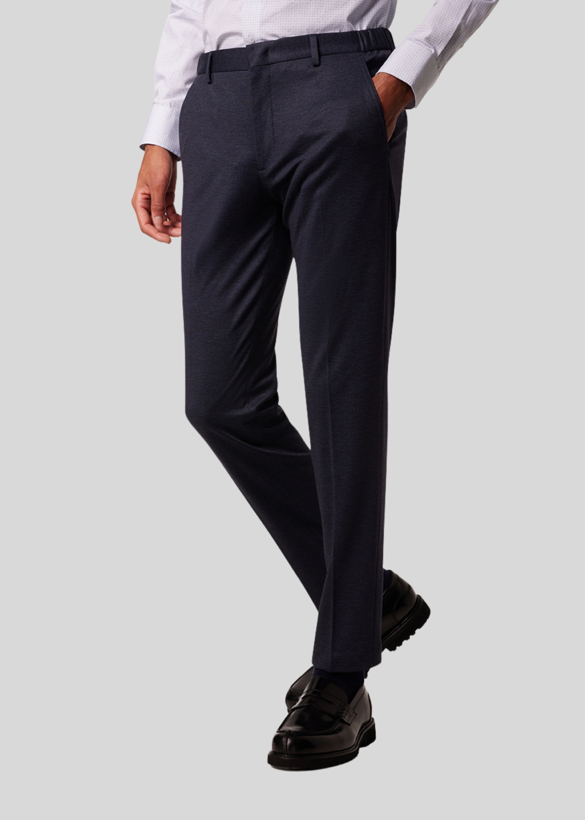 Rick Smart-Casual-Hose mit elastischem Bund, Blau Frontansicht