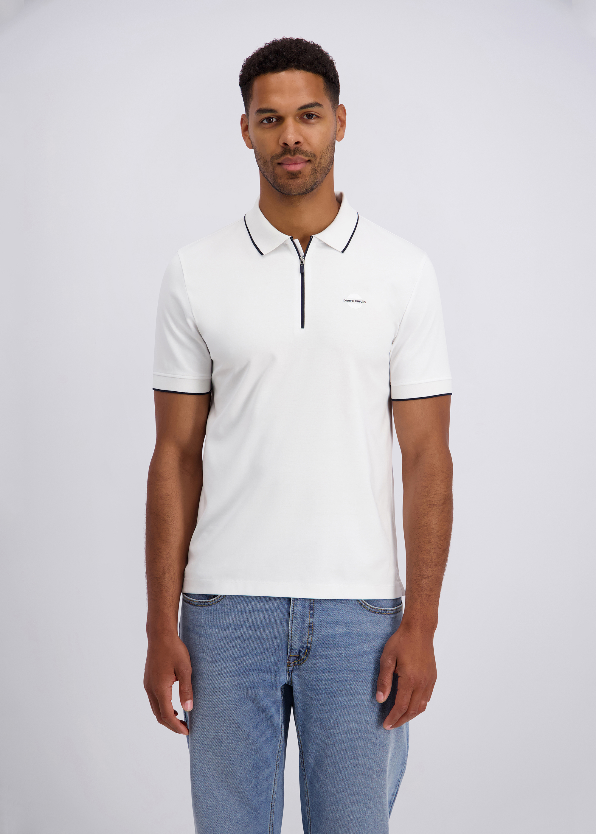 Poloshirt im Modern Fit, Weiss Frontansicht