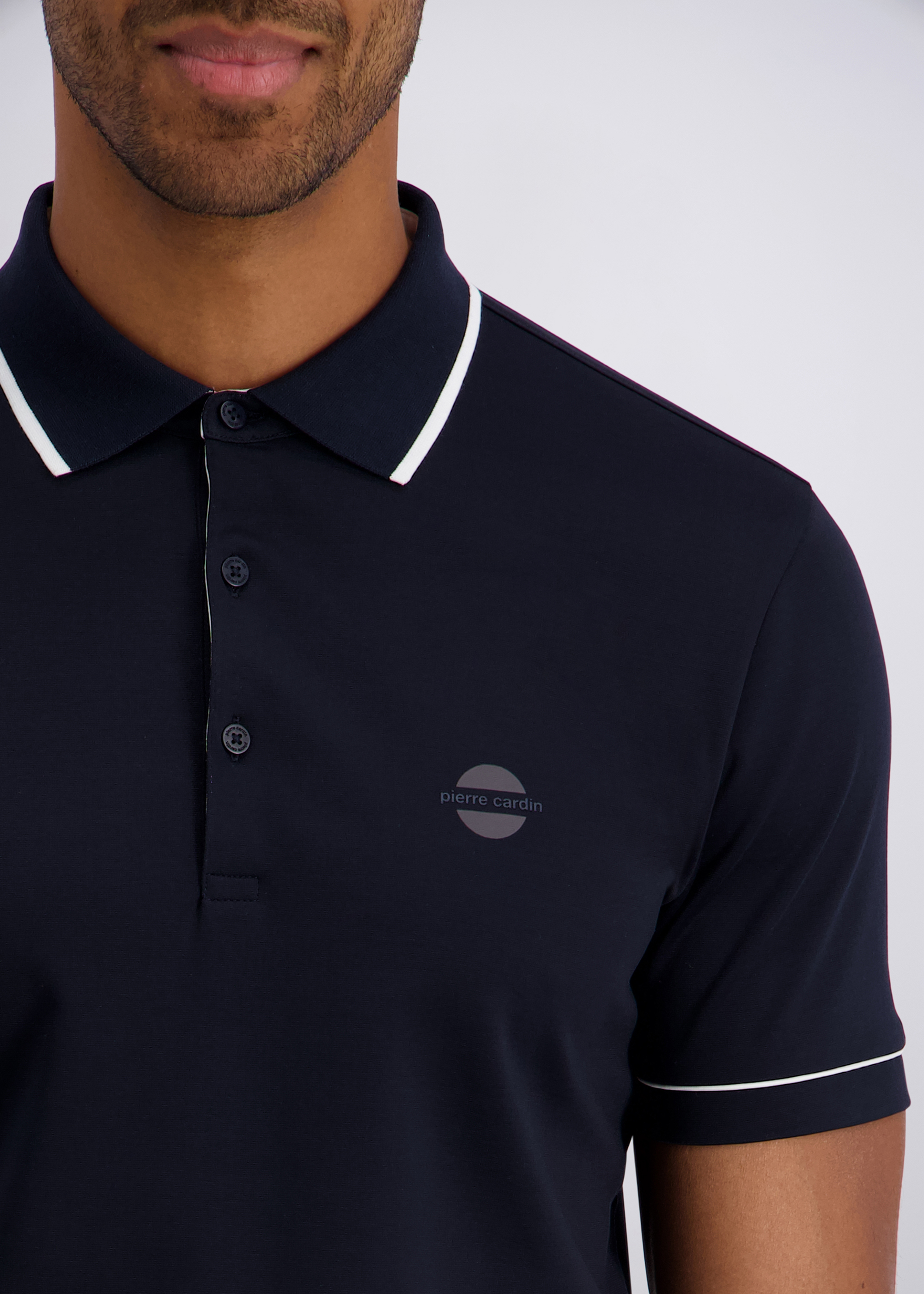 Poloshirt im Modern Fit, Salute Detailansicht 2