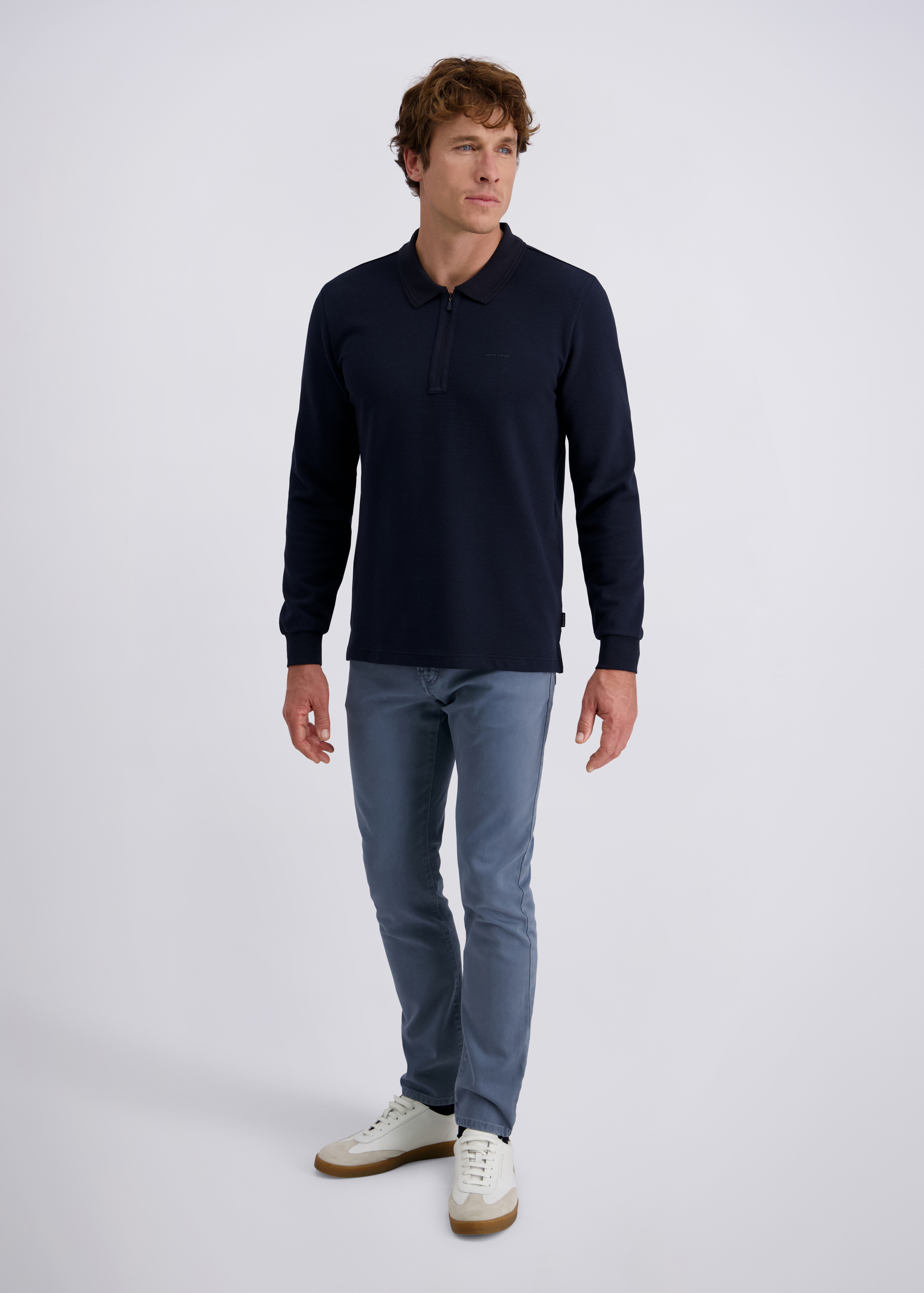 Klassischer Shirt mit Reißverschluss, Salute Rückansicht