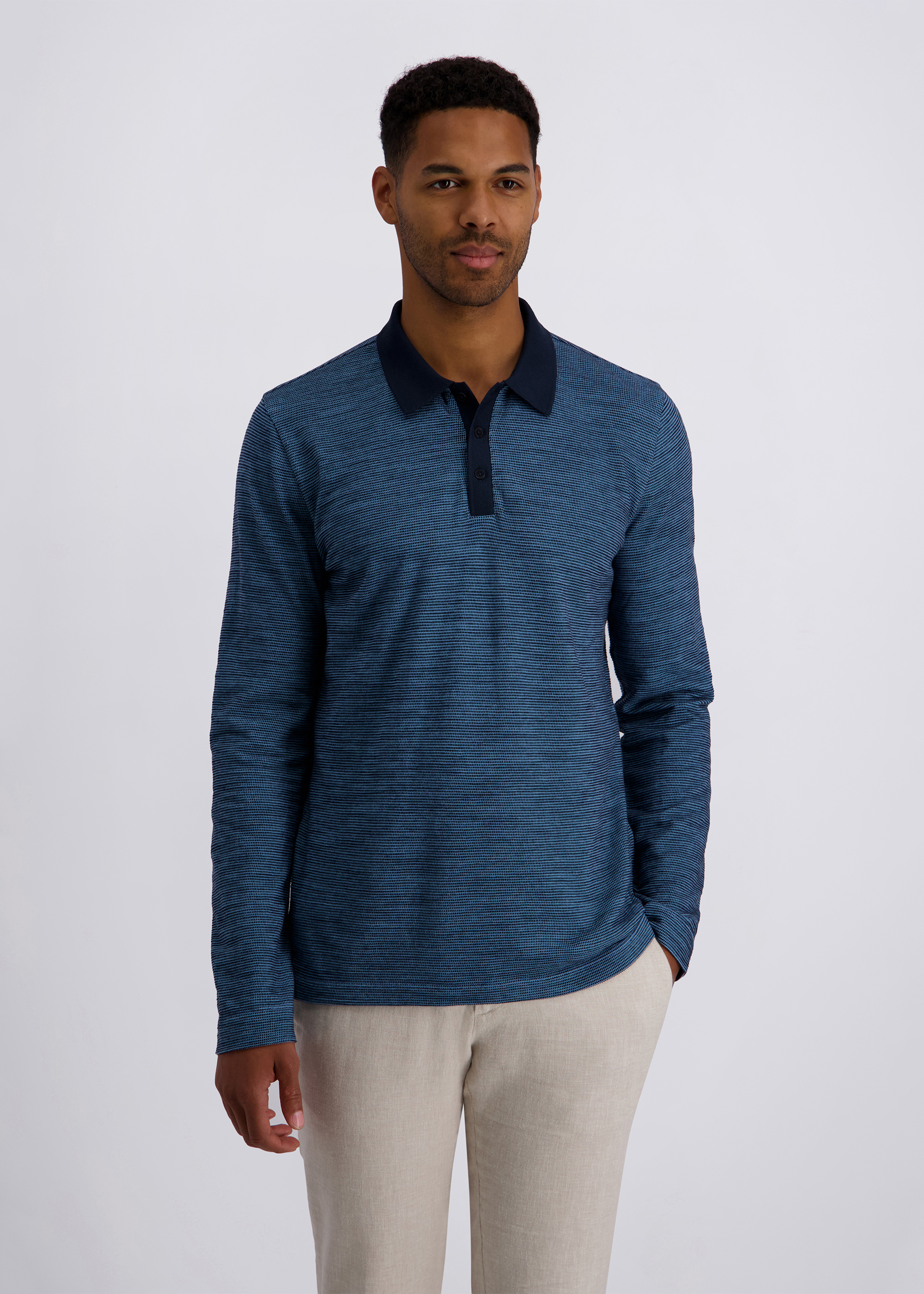Langarm-Poloshirt in Modern Fit, Blue Heaven Frontansicht