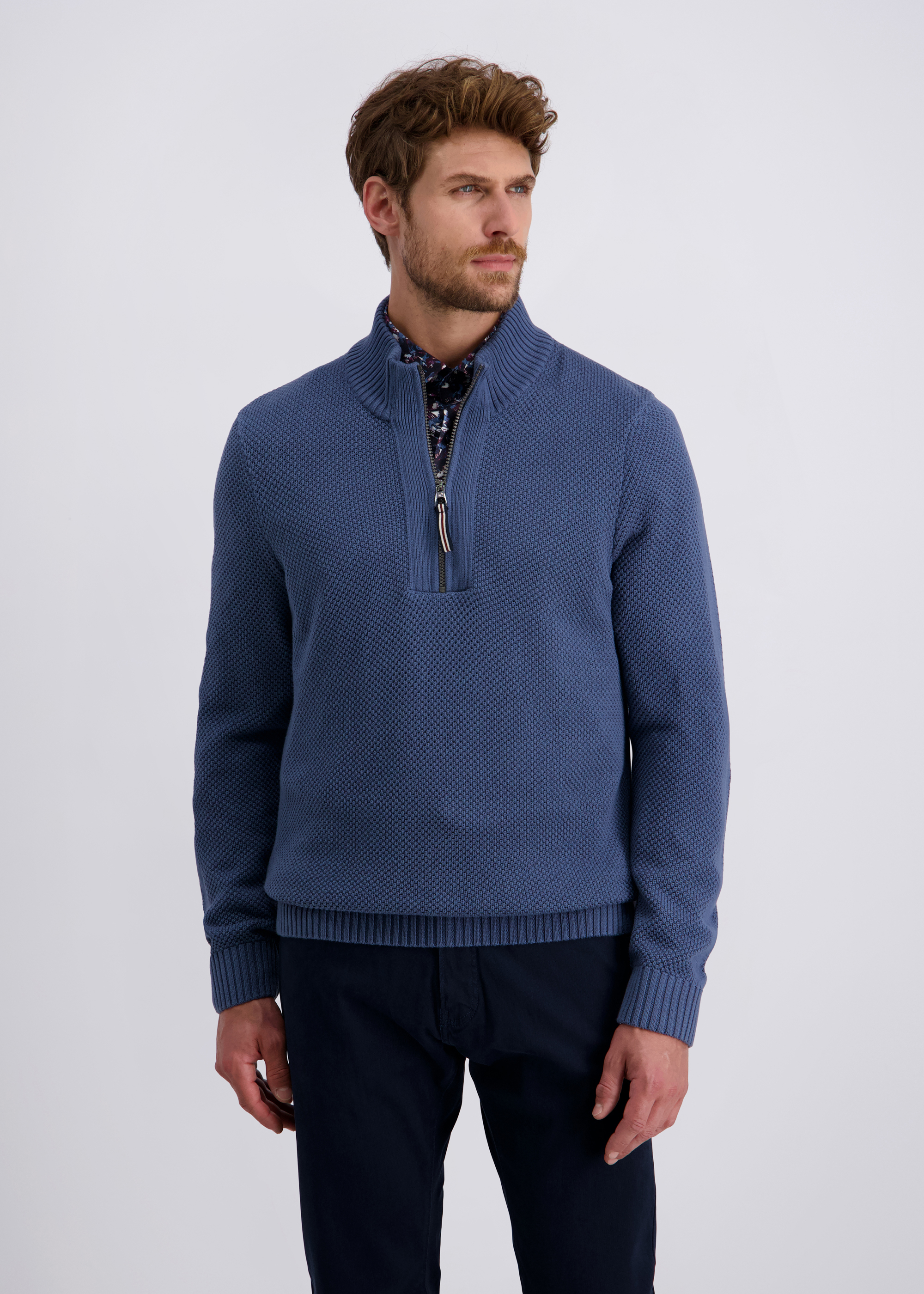 Strickpullover mit Stehkragen und Zip, Bering Sea Frontansicht