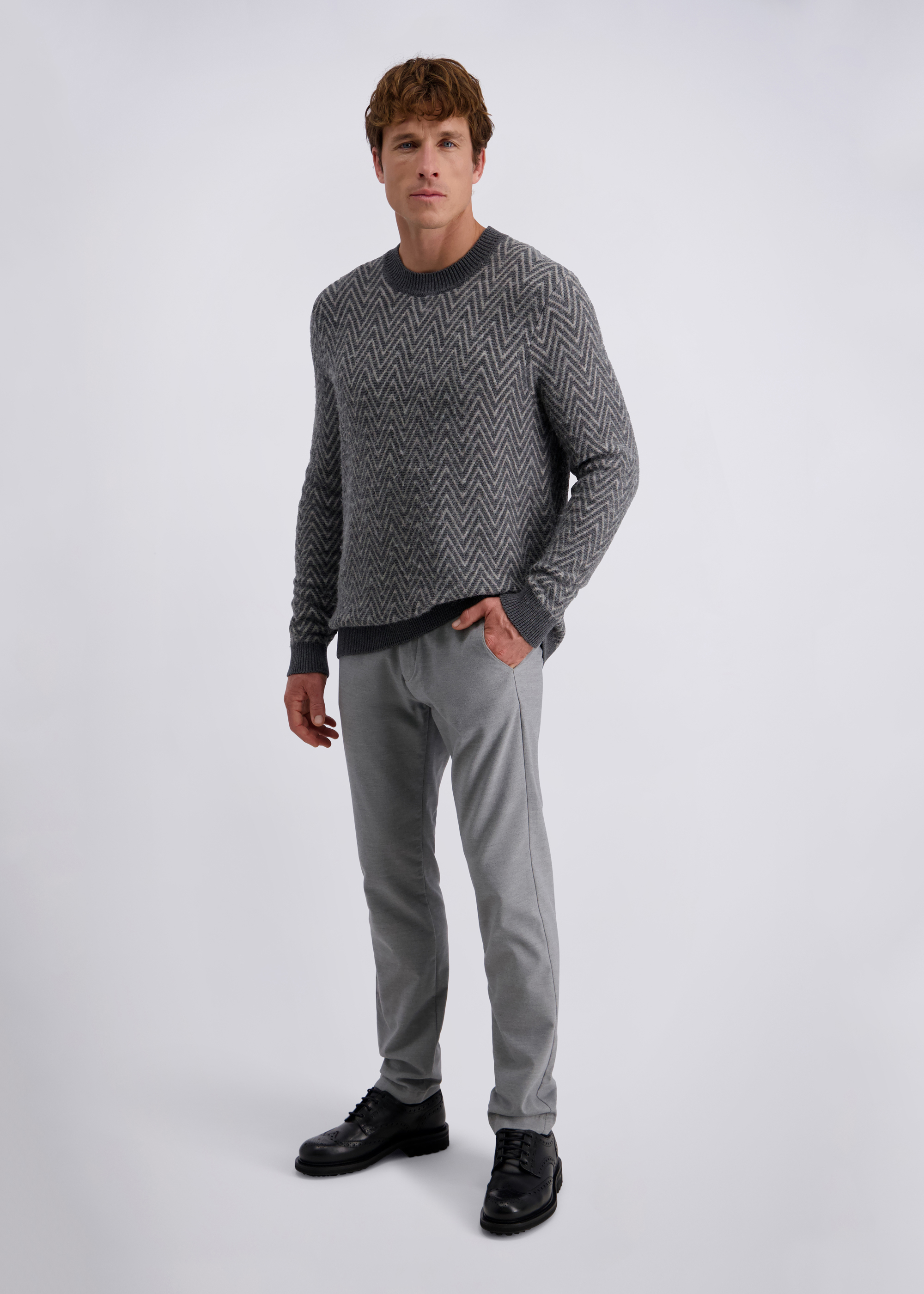 Lässiger Pullover mit Rundhalsauschnitt, Sharkgray Rückansicht