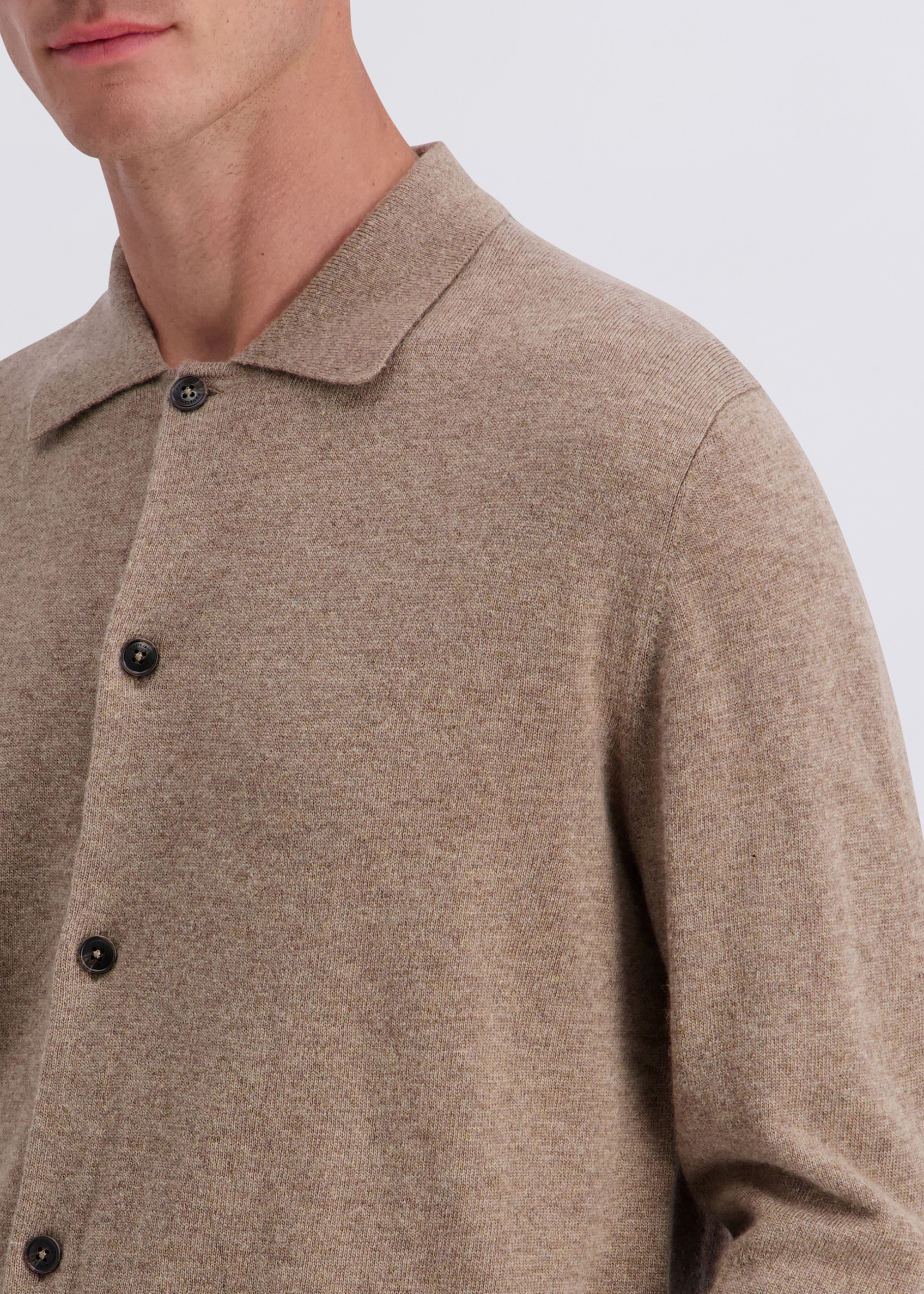 Modisch elegante Strickjacke in Uni-Look, Otter Detailansicht 2