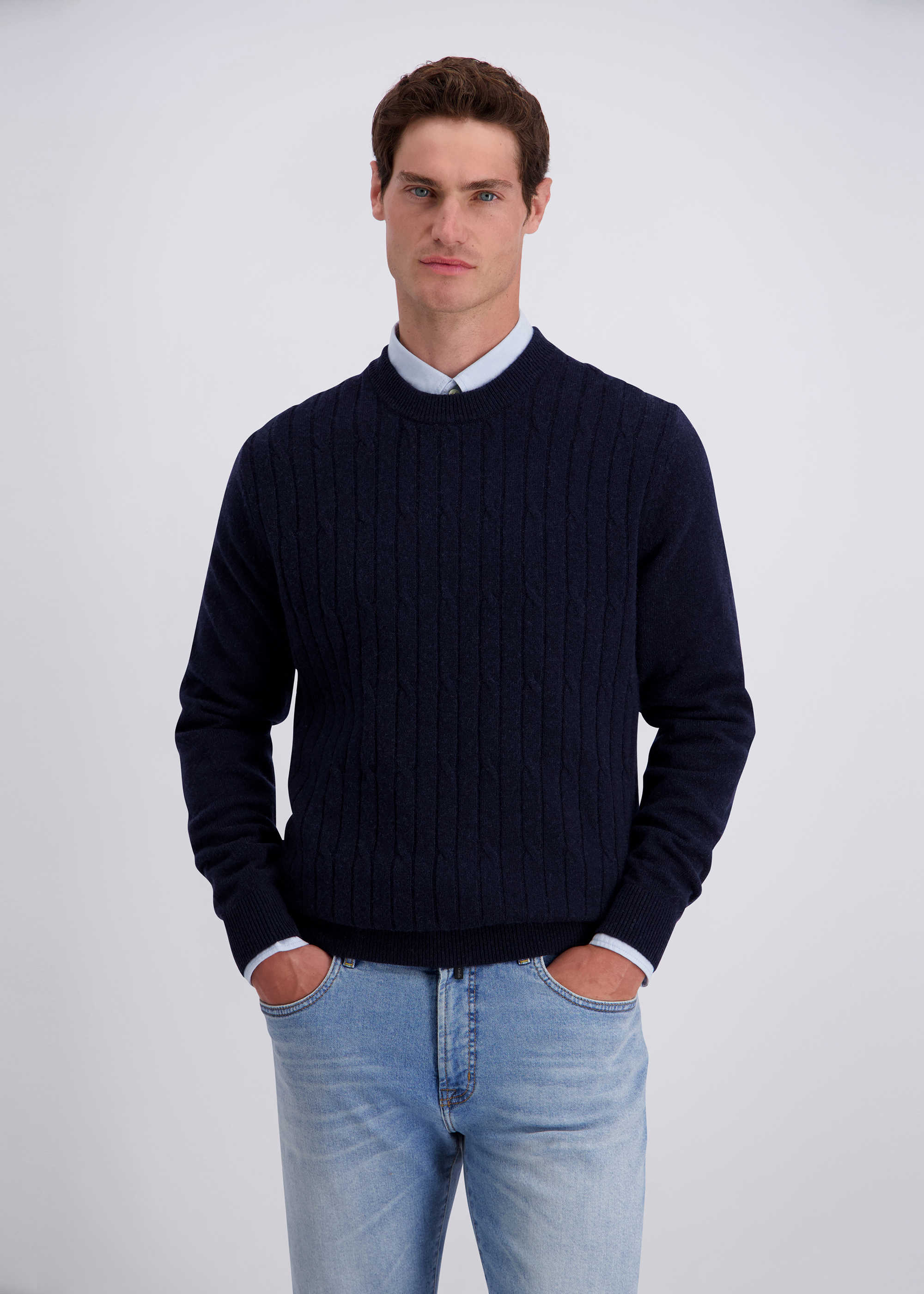 Essential Uni Casual Sweater, Salute Frontansicht