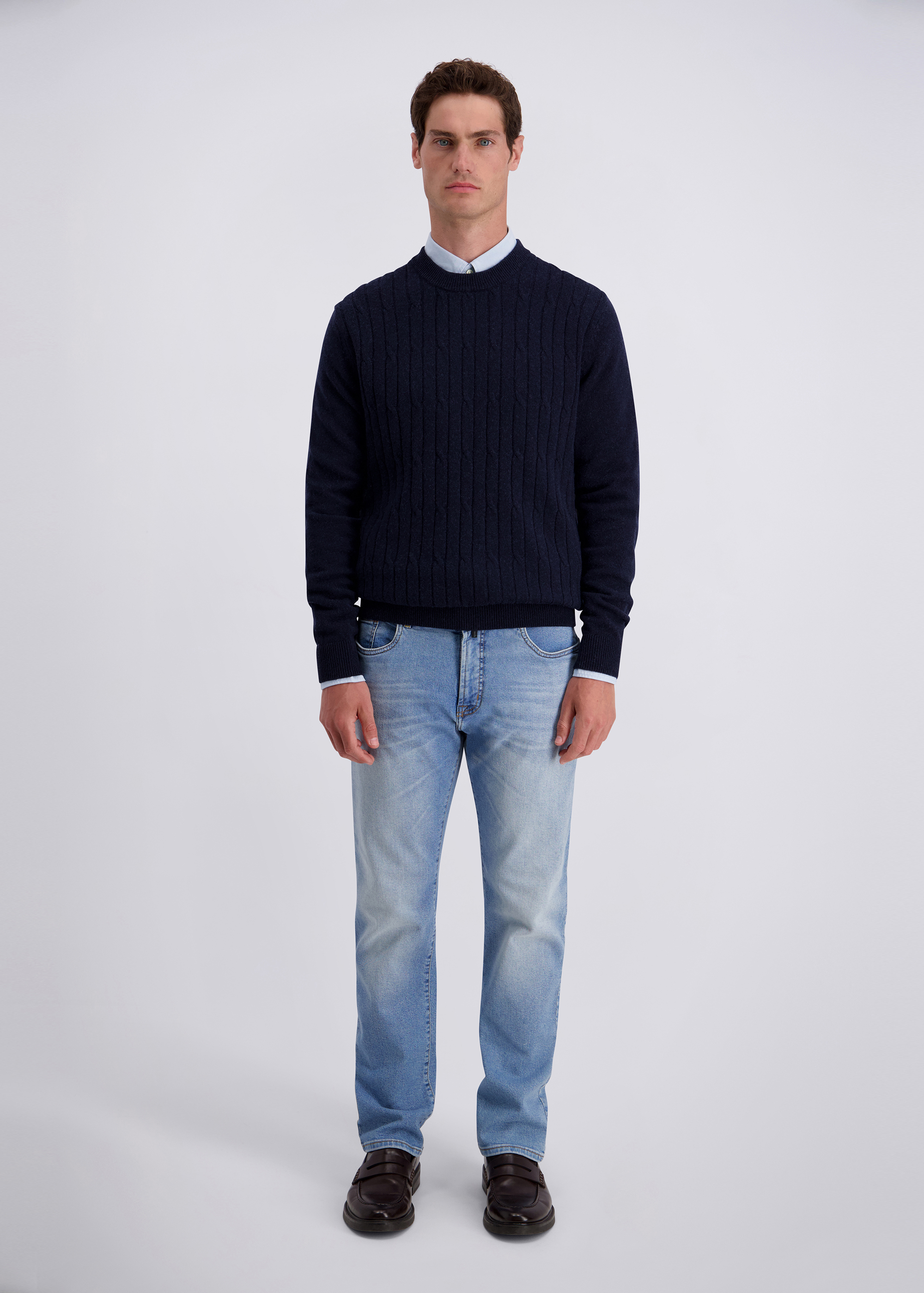 Essential Uni Casual Sweater, Salute Rückansicht