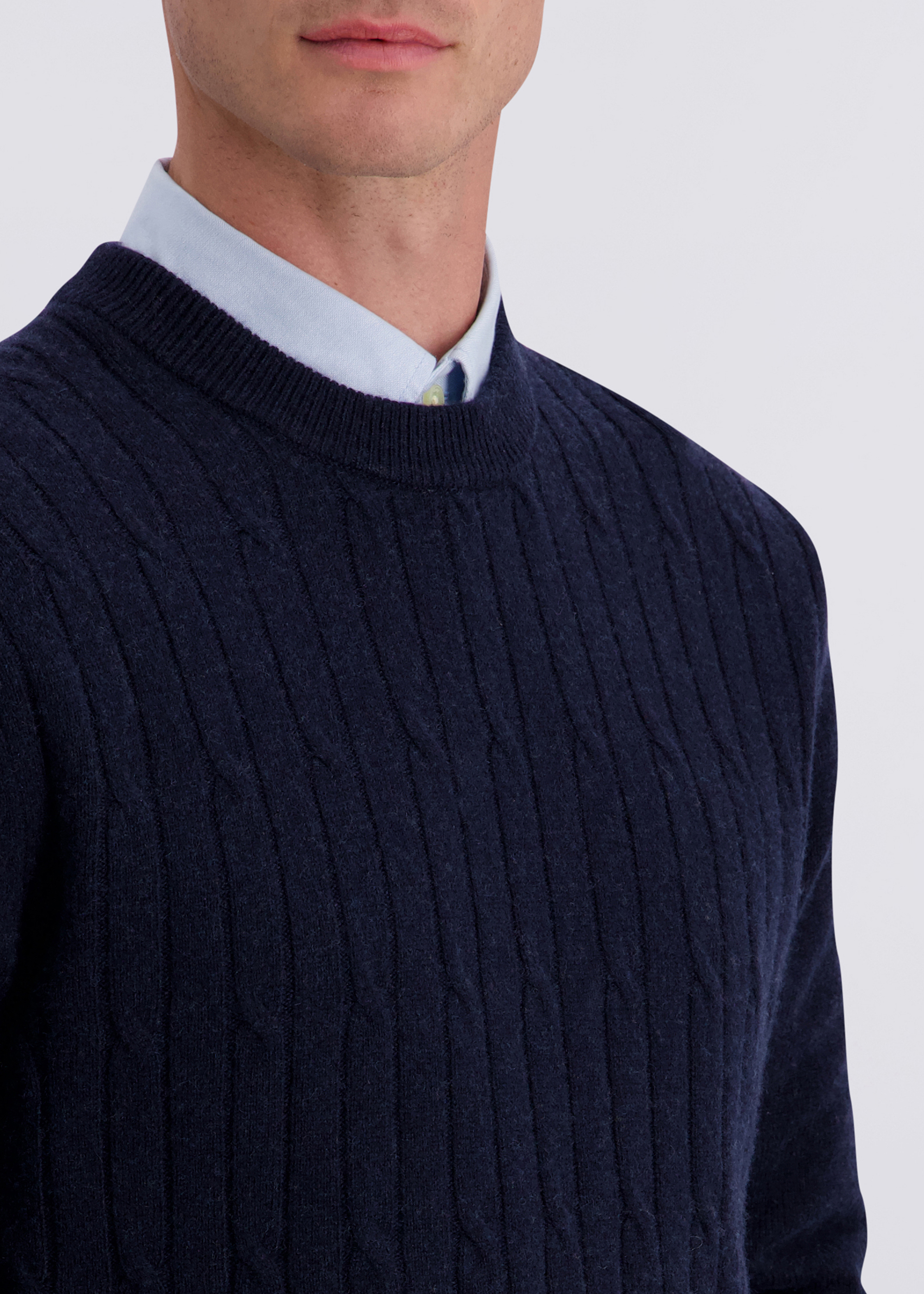 Essential Uni Casual Sweater, Salute Detailansicht 2