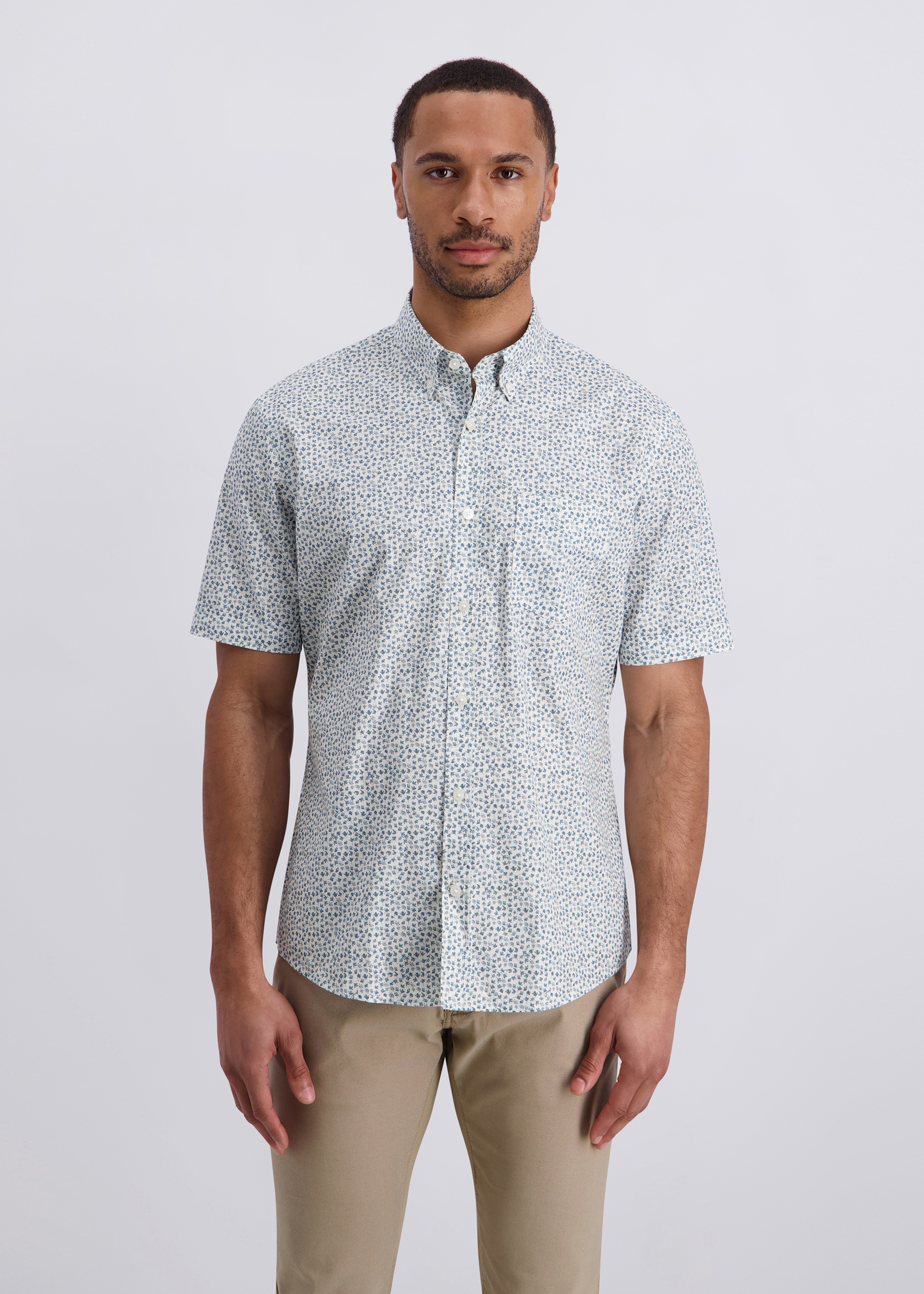 Kurzarm-Hemd im Modern Fit, Blue Heaven Frontansicht