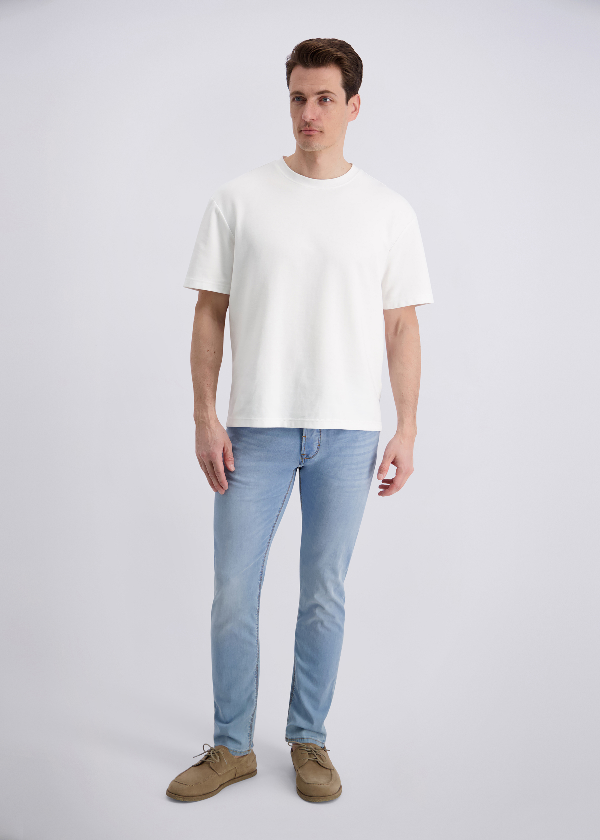 Hose im Tapered Fit, sky blue used buffies Rückansicht