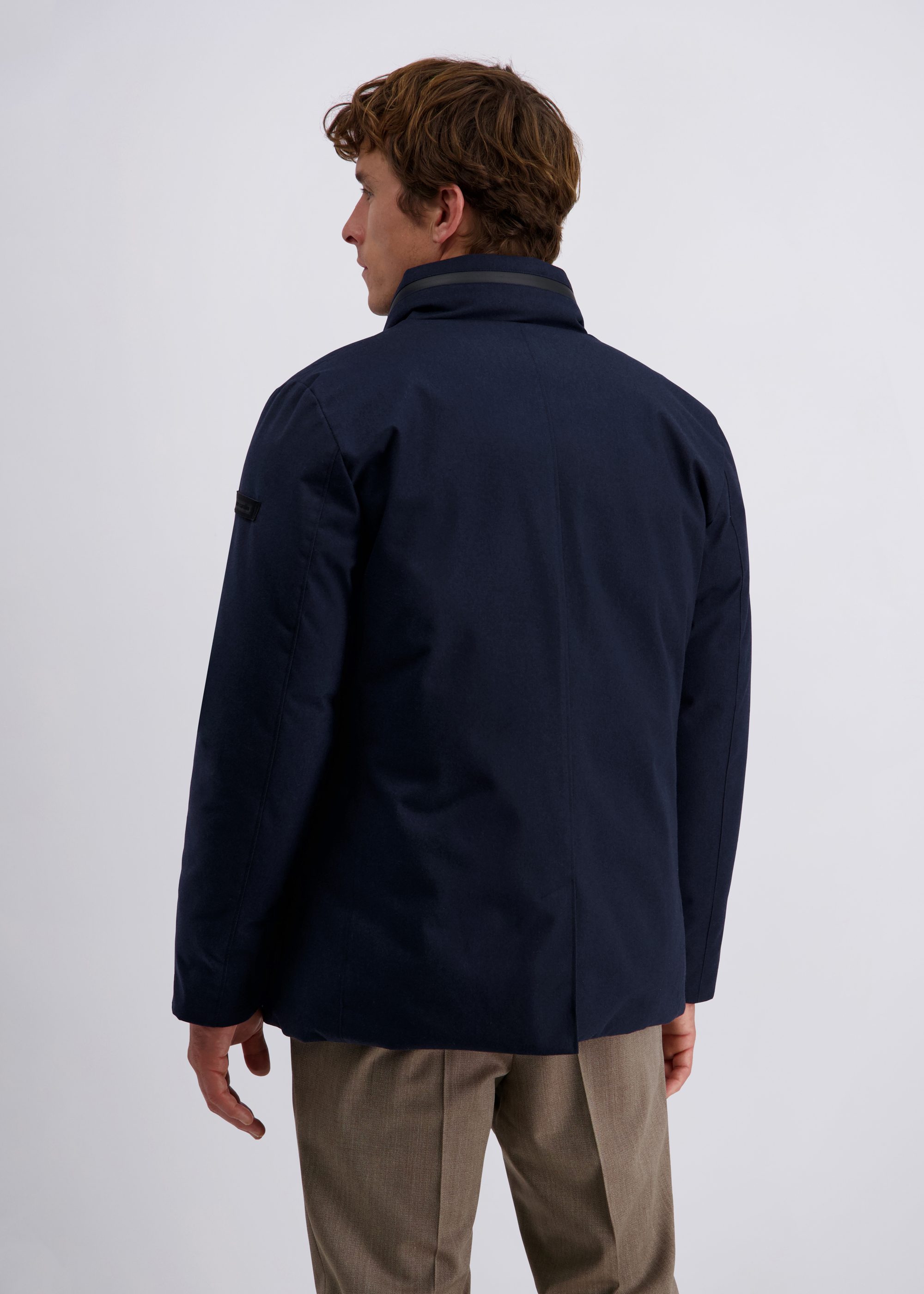 Elegante Jacke mit funktionellen Details, Salute Detailansicht 1