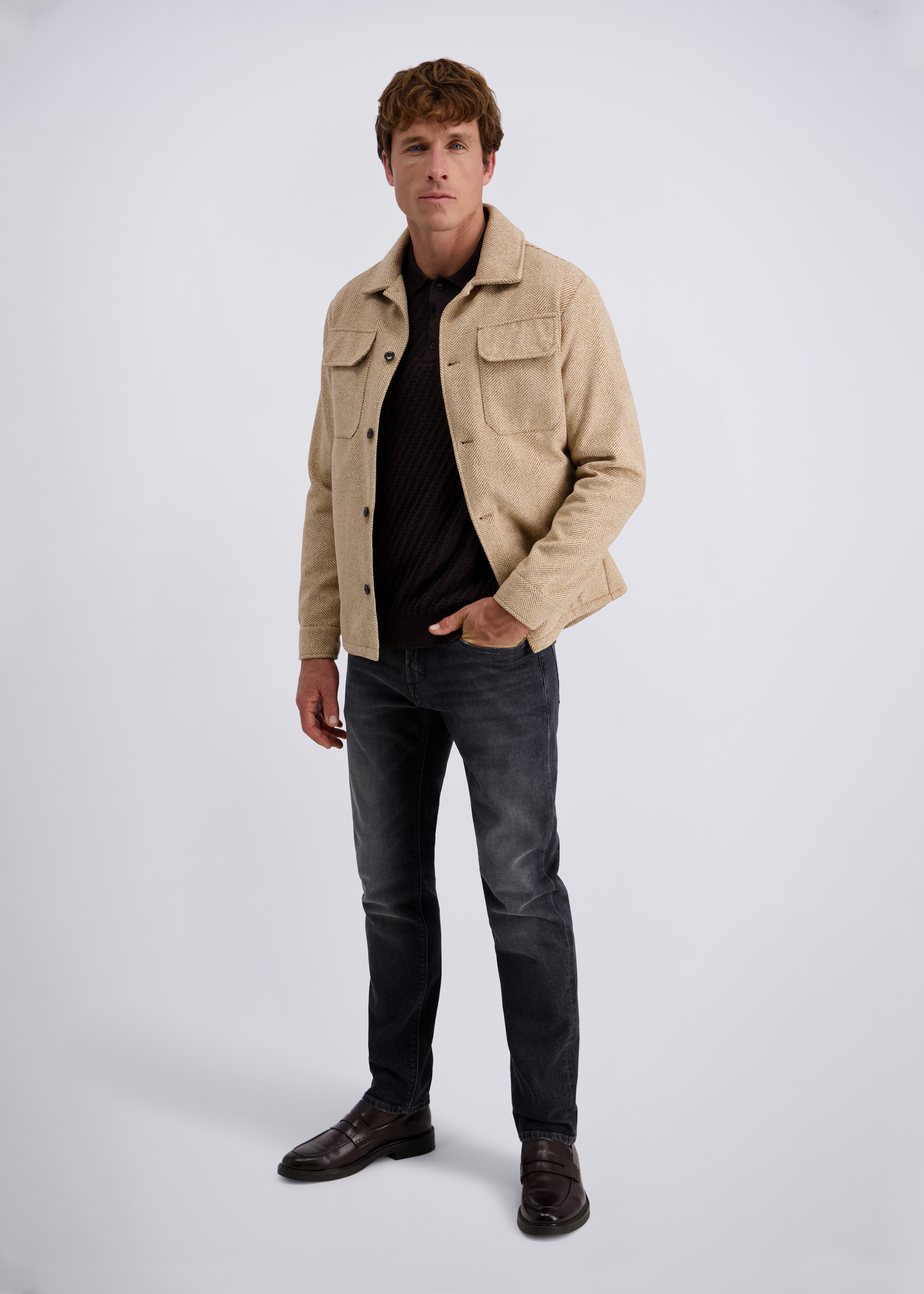 Essential Comfort-Fit-Jacke, Pale Gold Muster Rückansicht
