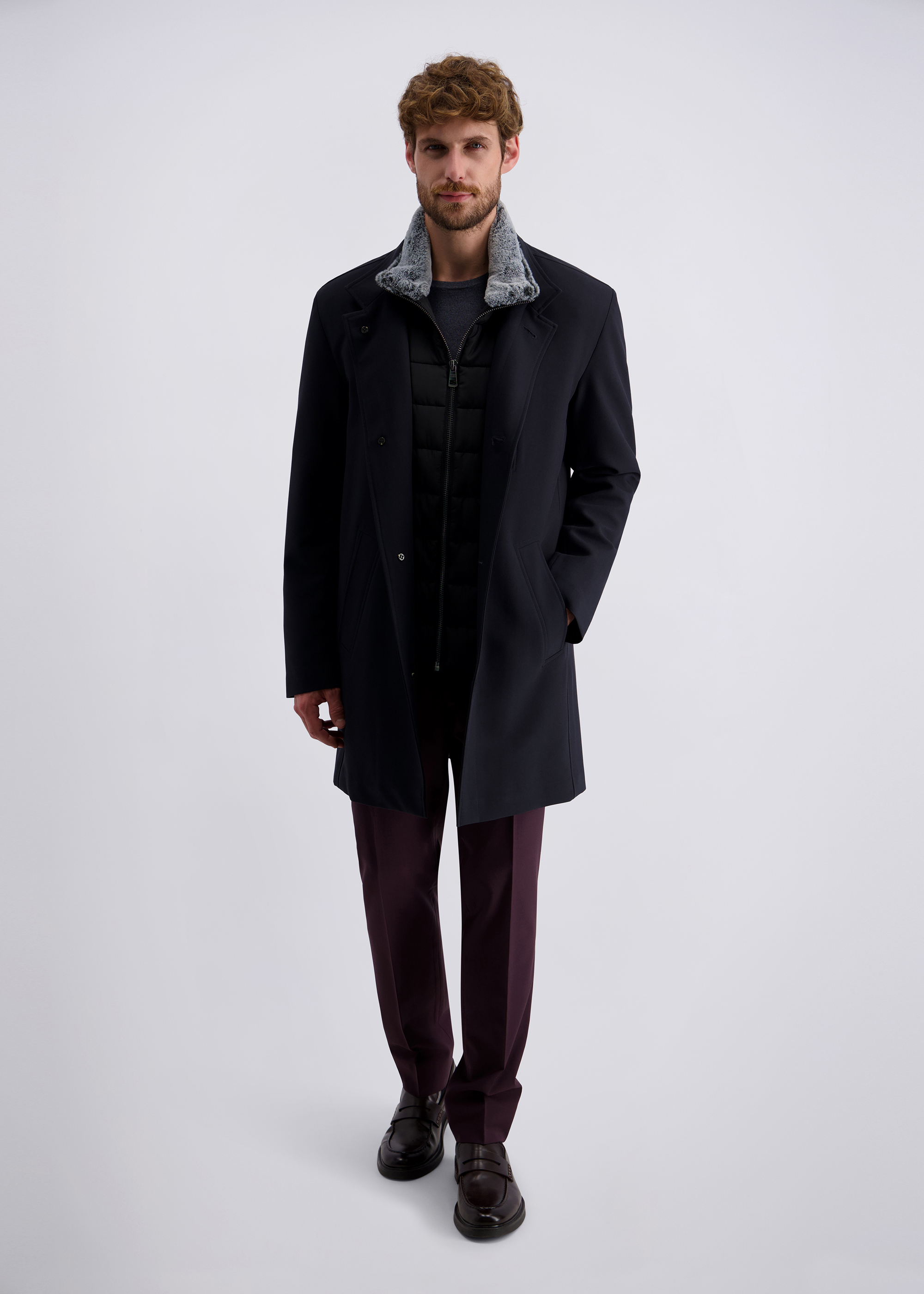 Mantel, Schwarz Rückansicht