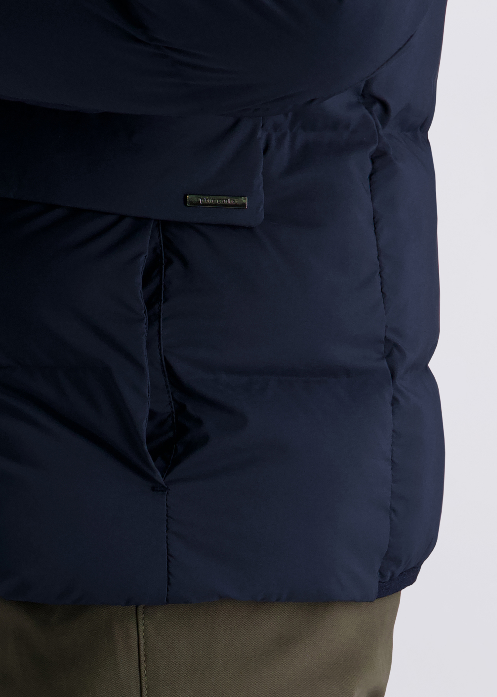 Elevate Puffer Jacket, Salute Detailansicht 2