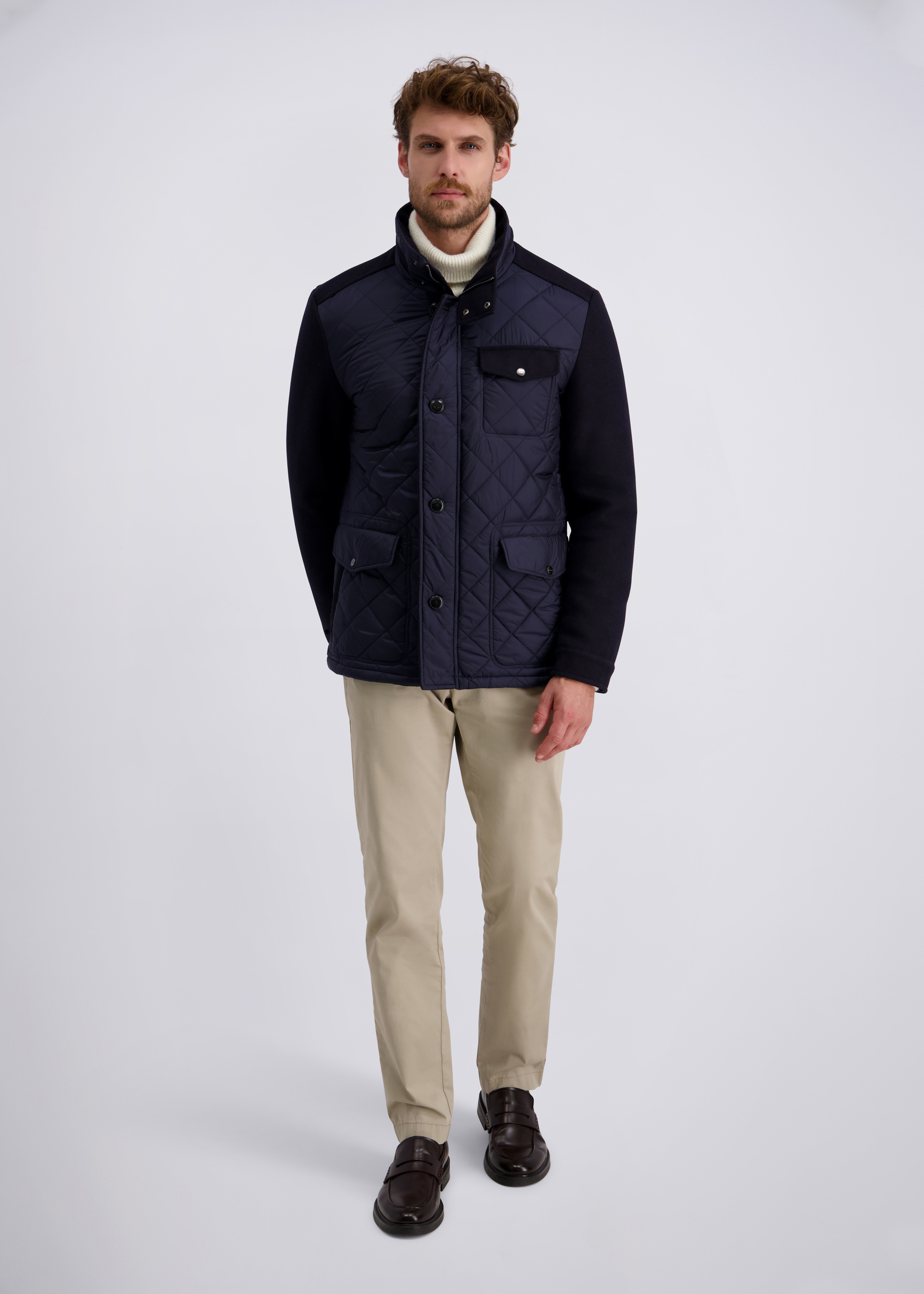 Steppjacke mit Reißverschluss und Knöpfen, Salute Rückansicht